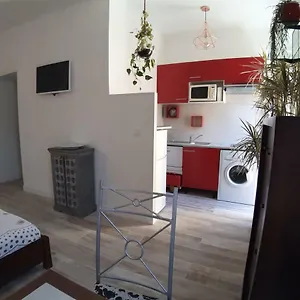  Apartment Lou Nidou, Centre